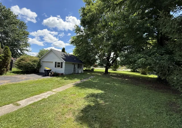 Homes for sale in Brodhead, KY | 100 West St, Brodhead, KY 40409 | MLS# 26014443