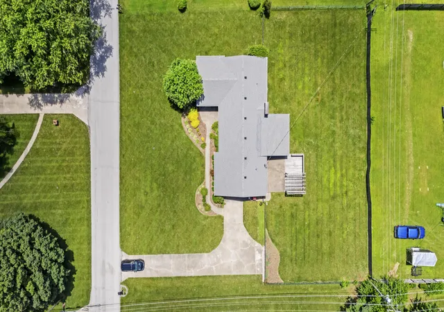 Homes for sale in Frankfort, KY | 839 Springhill Ln, Frankfort, KY 40601 | MLS# 26014494