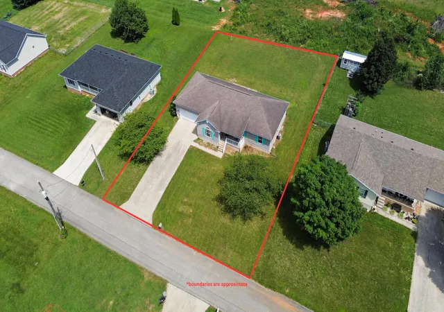 Homes for sale in Science Hill, KY | 216 Surrey Wy, Science Hill, KY 42553 | MLS# 26014587