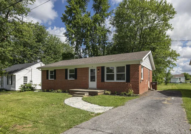 Homes for sale in Danville, KY | 129 Shearin Ave, Danville, KY 40422 | MLS# 26014526