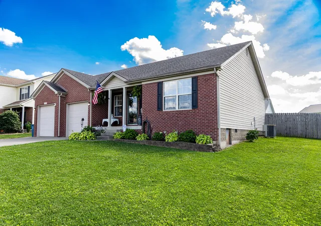 Homes for sale in Lawrenceburg, KY | 1013 Alexandria Dr, Lawrenceburg, KY 40342 | MLS# 26014969