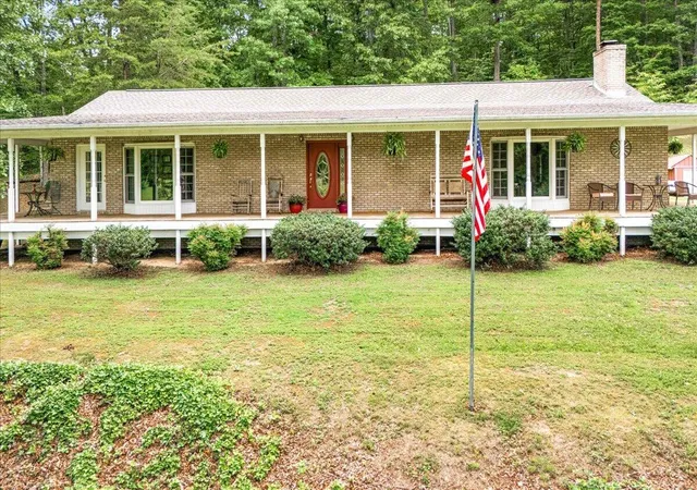 Homes for sale in London, KY | 272 Locust Grove Cemetery Rd, London, KY 40744 | MLS# 26014481