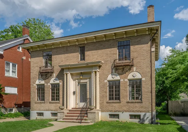 Photo 1 of Sale Pending at 204 S Hanover Ave, Lexington, KY 40502 | MLS# 26014485 | Listing updated on 2026-09-09