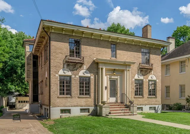 Photo 3 of Sale Pending at 204 S Hanover Ave, Lexington, KY 40502 | MLS# 26014485 | Listing updated on 2026-09-09