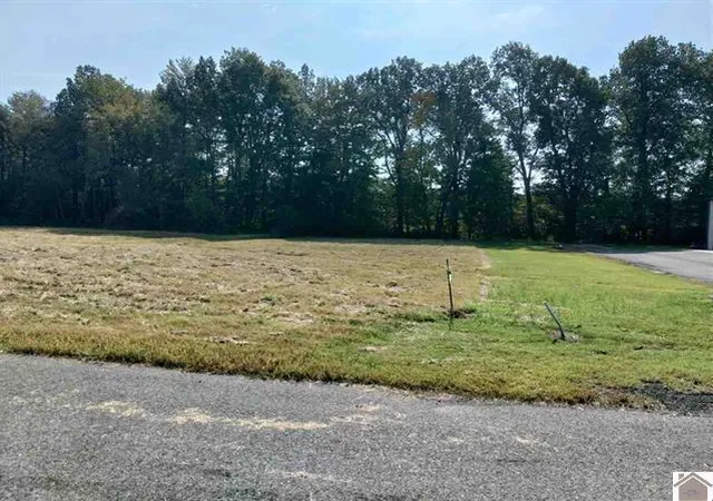 1st image of 4470 Lance Walton Rd, Paducah, KY 42001 | MLS# 26015235