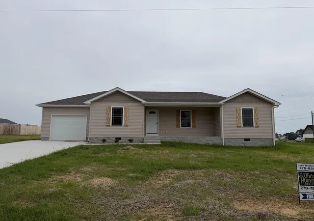 Homes for sale in Elkton, KY | 710 W Shelby Ave, Elkton, KY 42220 | MLS# 26014507