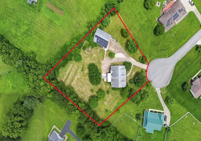 Homes for sale in Lancaster, KY | 130 Kay Ave, Lancaster, KY 40444 | MLS# 26014921