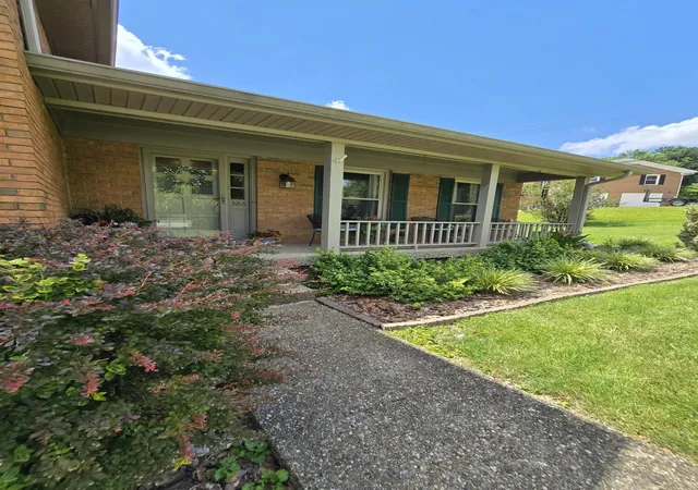 Homes for sale in Danville, KY | 386 Coldstream Dr, Danville, KY 40422 | MLS# 26014512