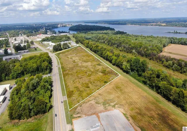 Photo 1 of Land for sale at 3020 Wayne Sullivan Dr, Paducah, KY 42003 | MLS# 26016594 | Listing updated on 2026-07-08