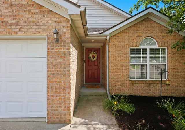 Homes for sale in Lexington, KY | 101 Clover Valley Dr, Lexington, KY 40511 | MLS# 26014754