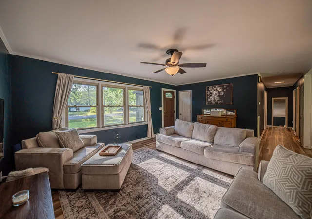 Photo 3 of Single family home for sale at 580 Oakland Cir, Paducah, KY 42003 | MLS# 26014538 | Listing updated on 2026-06-26
