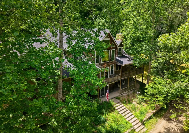Homes for sale in Bradfordsville, KY | 1840 Pleasant Valley Rd, Bradfordsville, KY 40009 | MLS# 26014564