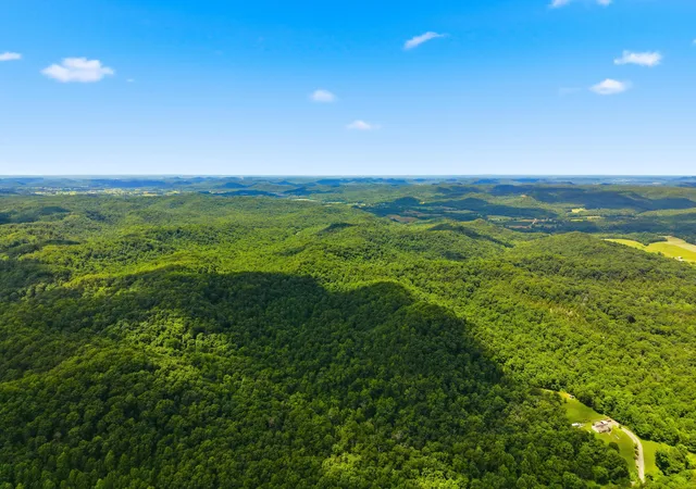 Homes for sale in Bradfordsville, KY | 1840 Pleasant Valley Rd, Bradfordsville, KY 40009 | MLS# 26014564