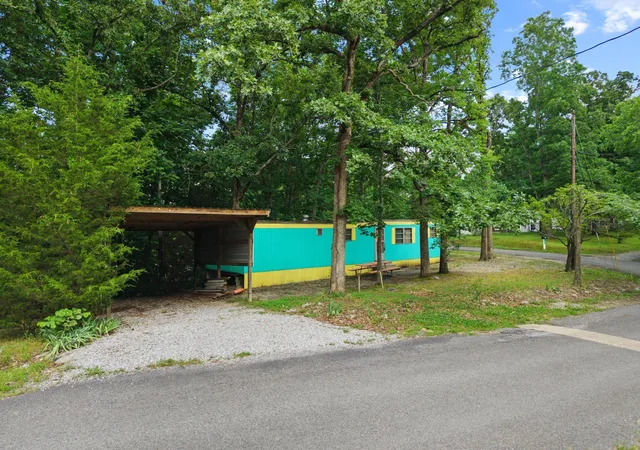 Homes for sale in Grand Rivers, KY | 184 Hill Top Rd, Grand Rivers, KY 42045 | MLS# 26018045
