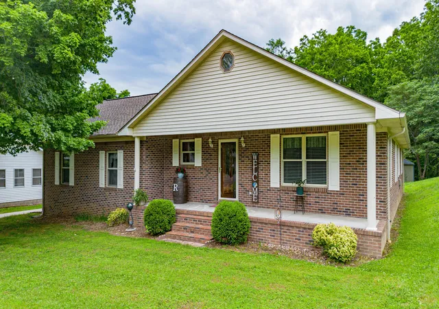 Photo 1 of Sale Pending at 84 Orchard St, Bardwell, KY 42023 | MLS# 26014824 | Listing updated on 2026-09-03
