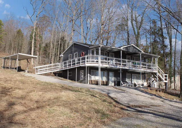 Homes for sale in New Concord, KY | 92 Hightide Ln, New Concord, KY 42076 | MLS# 26014693