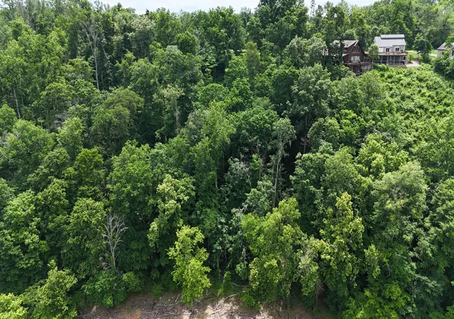 Homes for sale in Jamestown, KY | Lot 7 View Point Subdivision Point, Jamestown, KY 42629 | MLS# 26014559