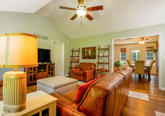 Photo 3 of Sale Pending at 226 Tanner Cir, Stanford, KY 40484 | MLS# 26020263 | Listing updated on 2026-09-15