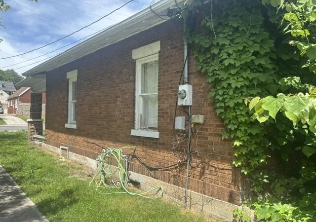 Homes for sale in Corbin, KY | 503 W 4th St, Corbin, KY 40701 | MLS# 26014603