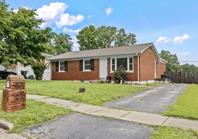 Homes for sale in Lexington, KY | 709 Parkside Dr, Lexington, KY 40505 | MLS# 26014873