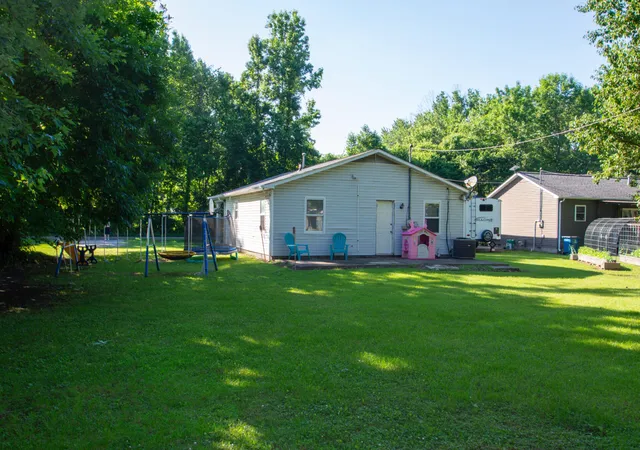 Photo 4 of Sale Pending at 130 Virginia St, Paducah, KY 42003 | MLS# 26015144 | Listing updated on 2026-08-13