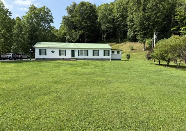 Homes for sale in Frenchburg, KY | 75 Cornwell Station Rd, Frenchburg, KY 40322 | MLS# 26015100