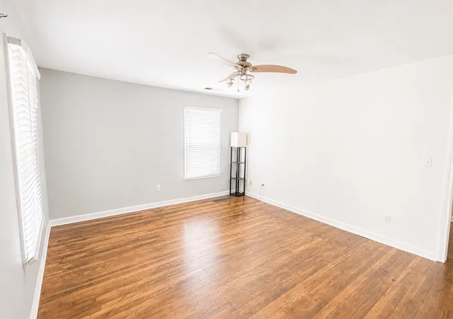 Photo 3 of Sale Pending at 1043 Crescent Ave, Lexington, KY 40503 | MLS# 26014594 | Listing updated on 2026-07-15