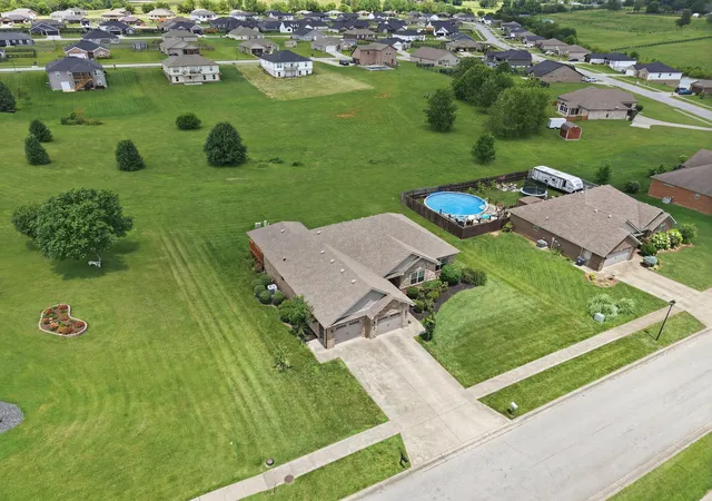 Homes for sale in Richmond, KY | 904 Kenblue Ln, Richmond, KY 40475 | MLS# 26014731