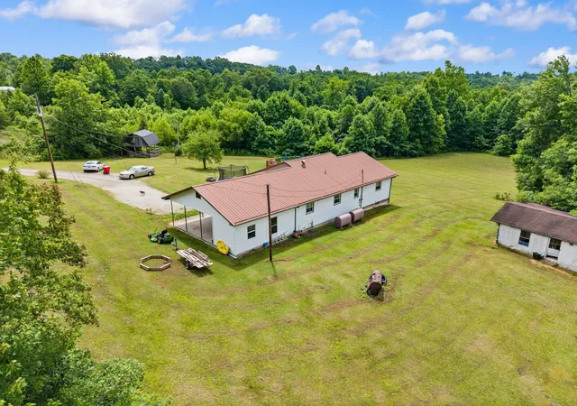 Homes for sale in London, KY | 3492 Hawk Creek Rd, London, KY 40741 | MLS# 26014847