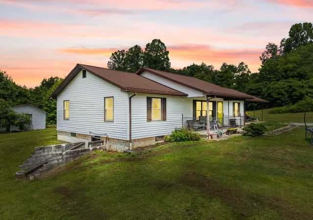 Homes for sale in London, KY | 3492 Hawk Creek Rd, London, KY 40741 | MLS# 26014847