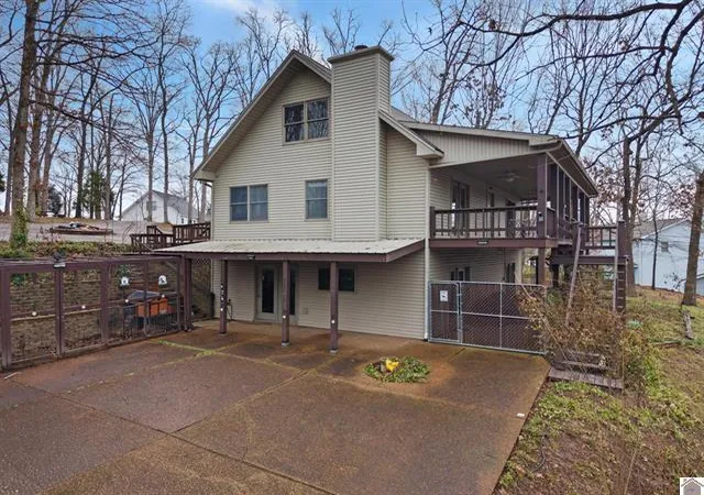 Homes for sale in Cadiz, KY | 434 Bayshore Dr, Cadiz, KY 42211 | MLS# 26015995