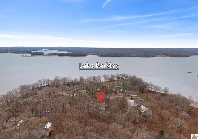 Homes for sale in Cadiz, KY | 434 Bayshore Dr, Cadiz, KY 42211 | MLS# 26015995