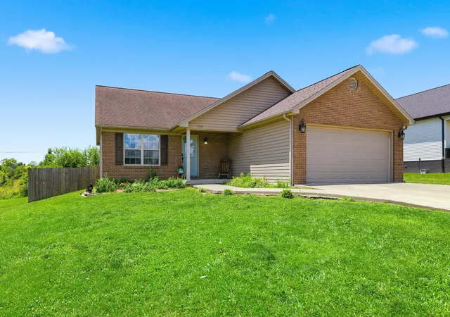 Homes for sale in Lawrenceburg, KY | 2004 White Oak Dr, Lawrenceburg, KY 40342 | MLS# 26014881