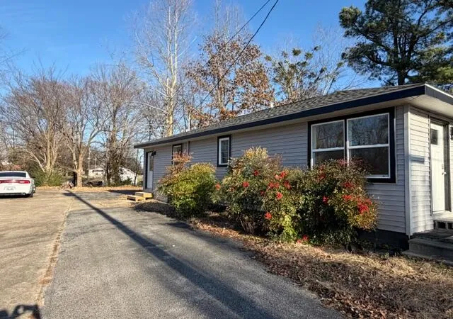 2nd image of 422 Columbus St, Paducah, KY 42001 | MLS# 26014755