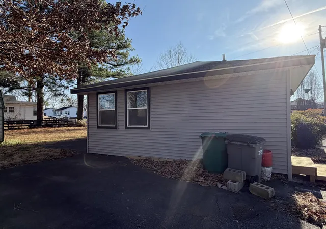 4th image of 422 Columbus St, Paducah, KY 42001 | MLS# 26014755