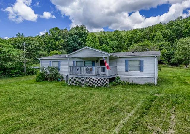 Homes for sale in Morehead, KY | 460 Rockfork Rd, Morehead, KY 40351 | MLS# 26014795
