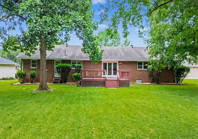 Homes for sale in Murray, KY | 820 Sha Wa Ct, Murray, KY 42071 | MLS# 26014689