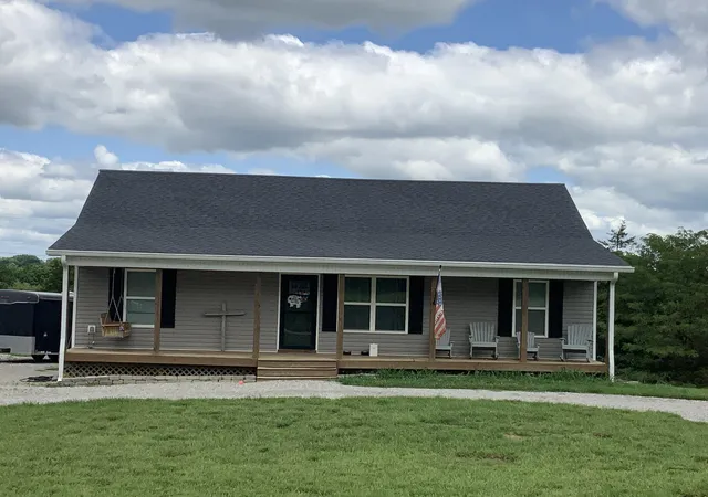 Photo 3 of Single family home for sale at 1160 Dennis Rd, Lawrenceburg, KY 40342 | MLS# 26014721 | Listing updated on 2026-09-16