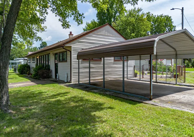 Photo 33 of Sale Pending at 2834 Alabama St, Paducah, KY 42003 | MLS# 26021369 | Listing updated on 2026-09-10