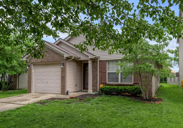 Homes for sale in Lexington, KY | 944 Winding Oak Trl, Lexington, KY 40511 | MLS# 26014728