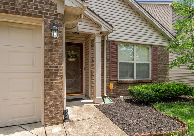Homes for sale in Lexington, KY | 944 Winding Oak Trl, Lexington, KY 40511 | MLS# 26014728