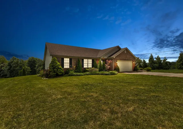 Photo 2 of Single family home for sale at 210 Helena Dr, Mount Sterling, KY 40353 | MLS# 26014742 | Listing updated on 2026-07-21