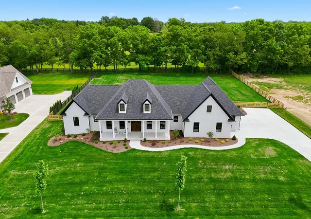 Photo 3 of Single family home for sale at 555 Canvasback Dr #A, Nicholasville, KY 40356 | MLS# 26015193 | Listing updated on 2026-06-27