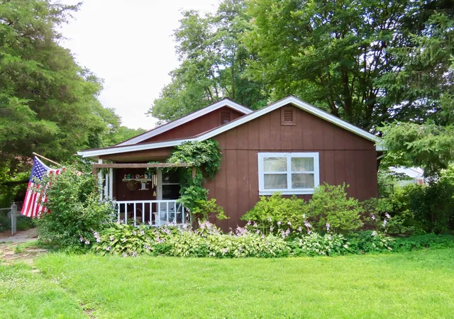 Homes for sale in Corbin, KY | 13 Sanderlin Dr, Corbin, KY 40701 | MLS# 26015031