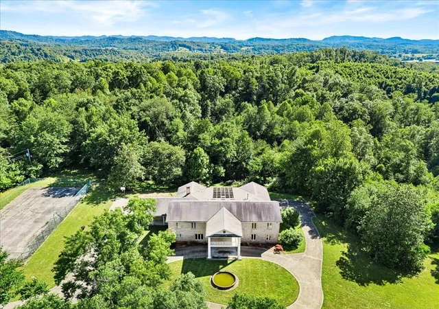 4th image of 349 Persimmon Frk Ln, London, KY 40743 | MLS# 26014701
