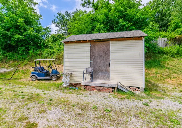 35th image of 103 Boreing Dr, London, KY 40741 | MLS# 26014818