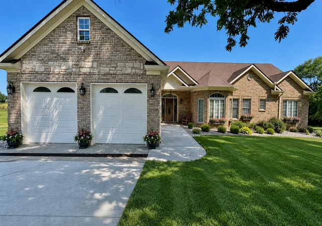 Homes for sale in Lancaster, KY | 205 Woodside Wy, Lancaster, KY 40444 | MLS# 26014916