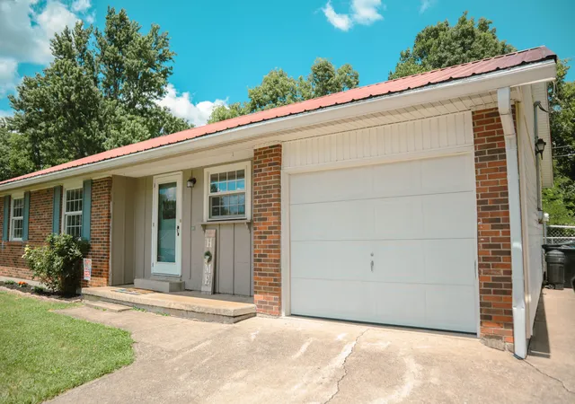 Homes for sale in Carlisle, KY | 113 Mockingbird Ln, Carlisle, KY 40311 | MLS# 26014744