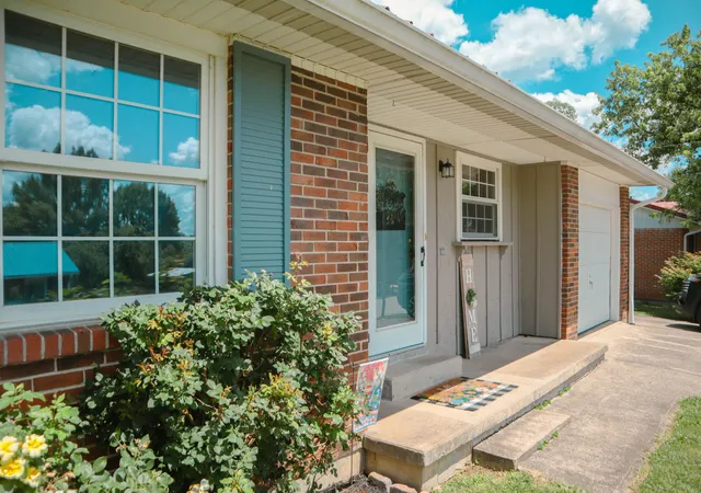 Homes for sale in Carlisle, KY | 113 Mockingbird Ln, Carlisle, KY 40311 | MLS# 26014744