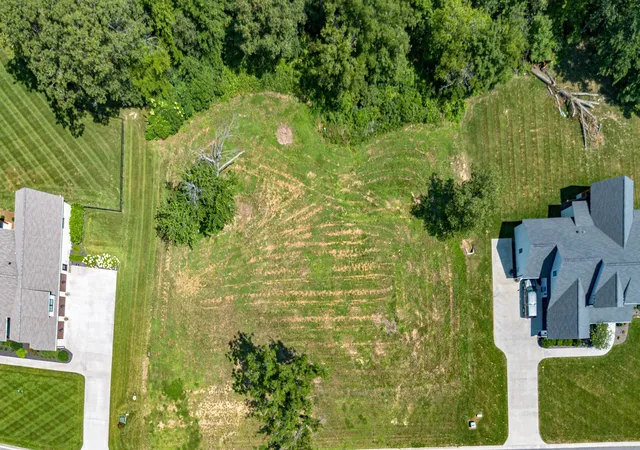 Photo 3 of Land for sale at 140 Saddle Crk Dr, Paducah, KY 42001 | MLS# 26020095 | Listing updated on 2026-07-29